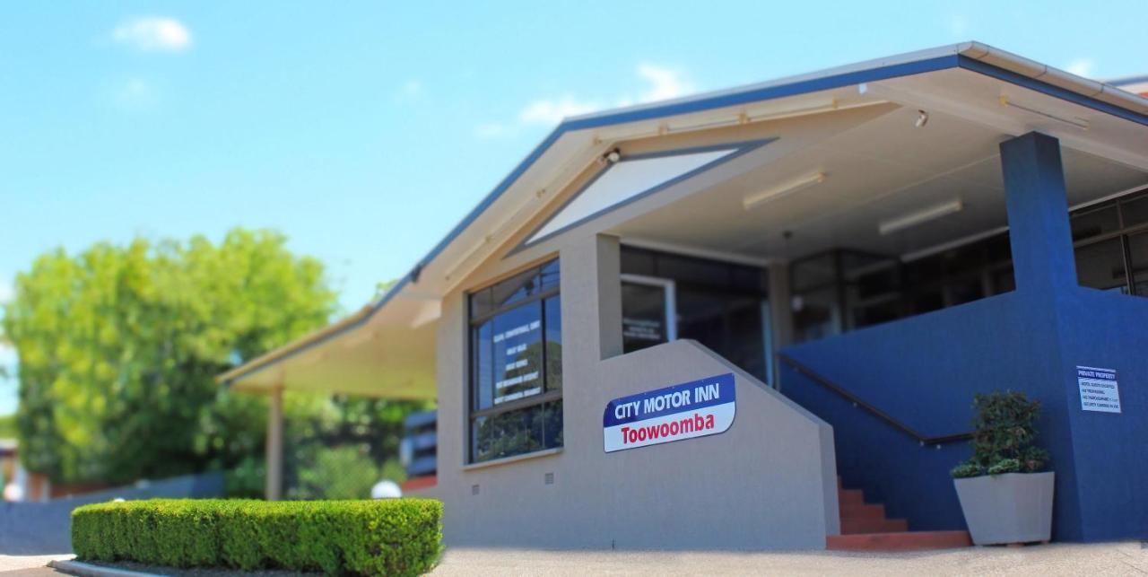 City Motor Inn トゥーンバ エクステリア 写真